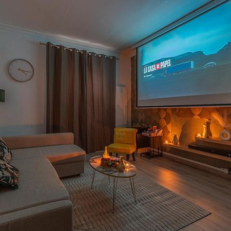 Luxury Cinephile - Netflix - 2 Balcons - Garage Prive - Minibar Apartment Grenoble Bagian luar foto