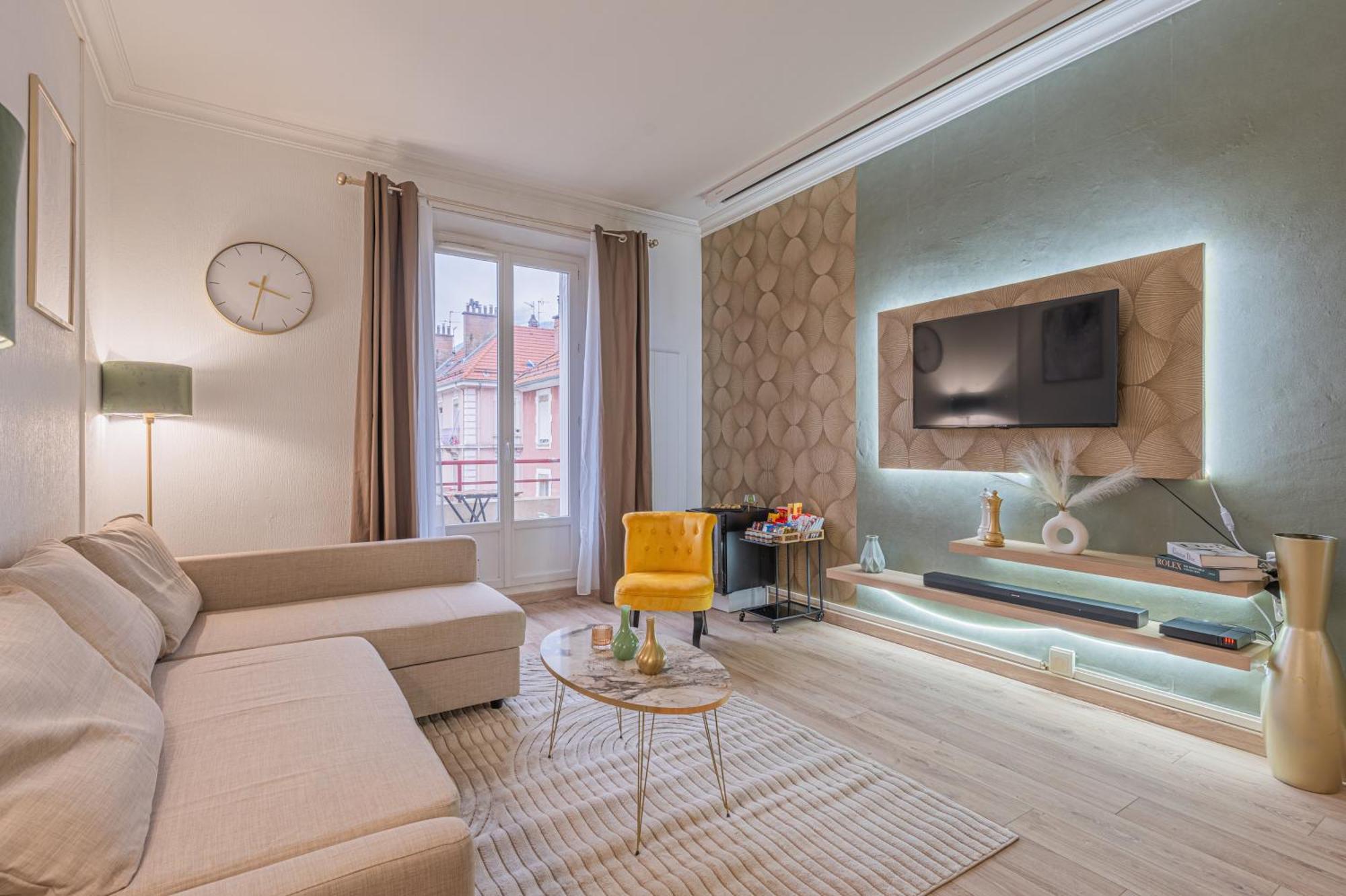 Luxury Cinephile - Netflix - 2 Balcons - Garage Prive - Minibar Apartment Grenoble Bagian luar foto