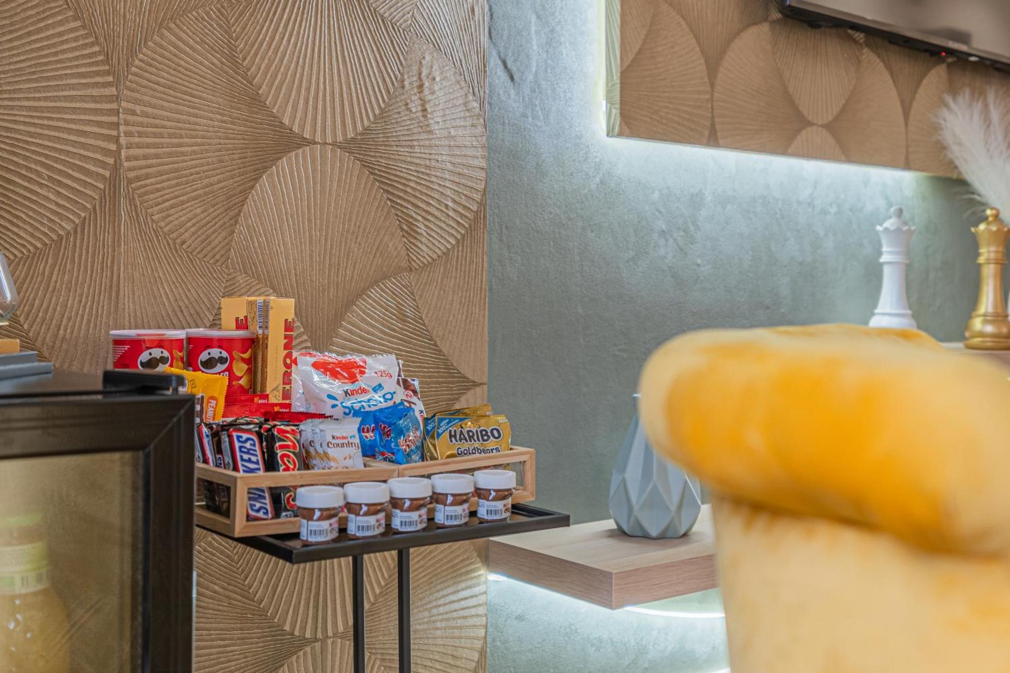 Luxury Cinephile - Netflix - 2 Balcons - Garage Prive - Minibar Apartment Grenoble Bagian luar foto